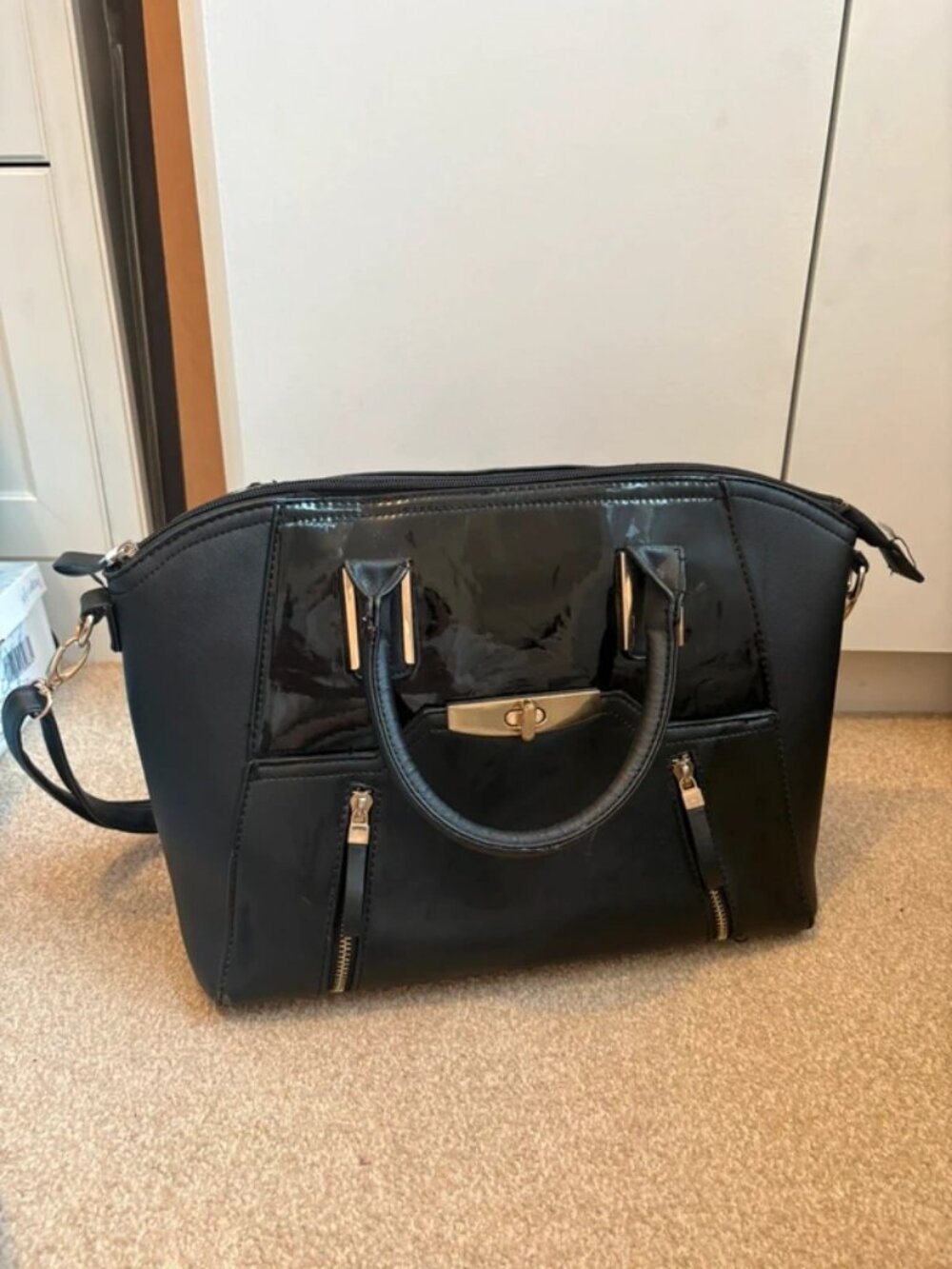 Black and gold bag